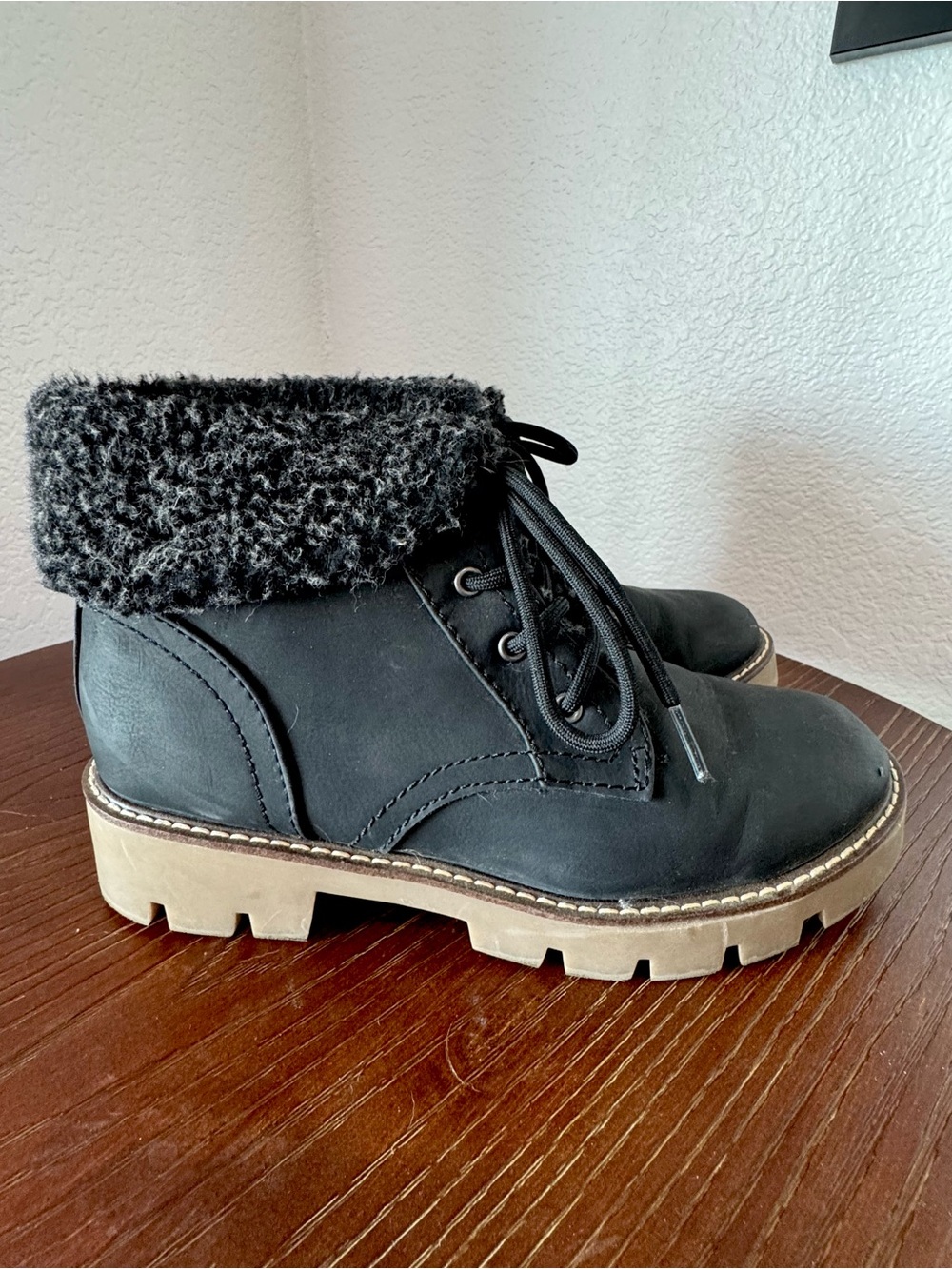 Sonoma Women's Black Lace-Up Ankle Boots Size 8.5